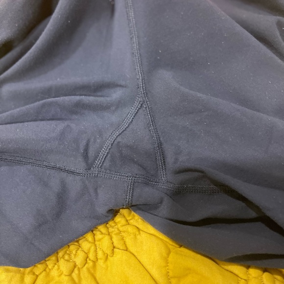 3 PAIRS of Size 6 Lululemon Leggings EUC All 3 pairs included - Picture 10 of 13